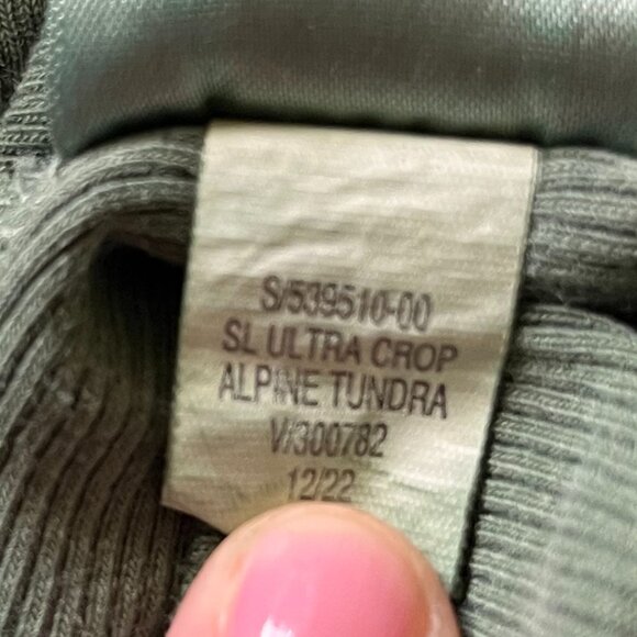 Old Navy Crop Square Neckline Tank Top - Picture 7 of 8